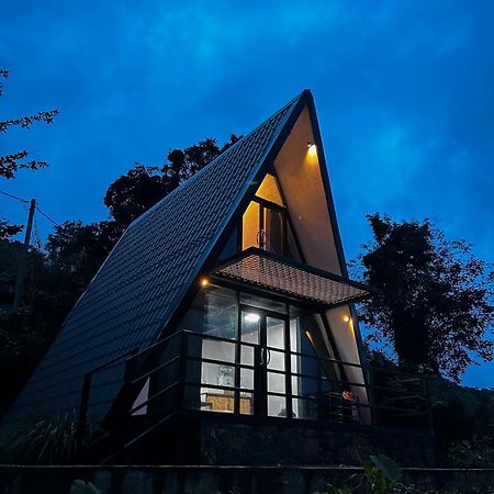 A Frame Riverston Matale Exterior photo